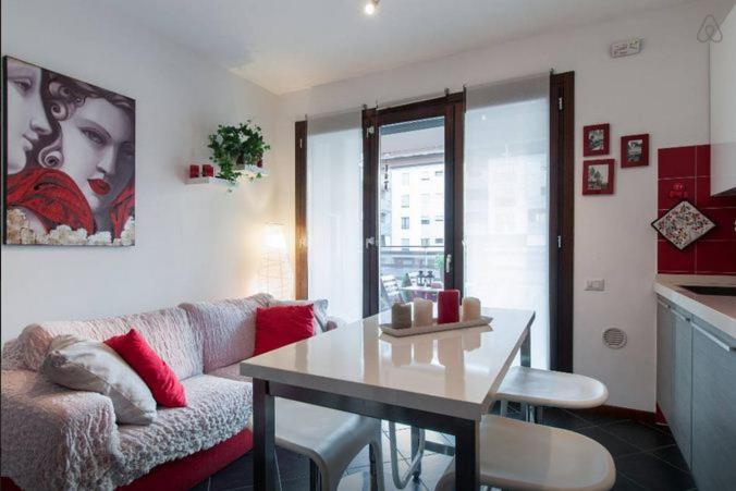 Smart Apartment Milano Luaran gambar